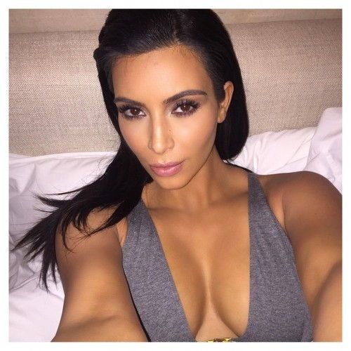 Kim Kardashian, rainha das  selfie e mídias sociais, agora é produtora executiva de documentário sobre a saúde mental na era da internet (Foto: Reprodução)